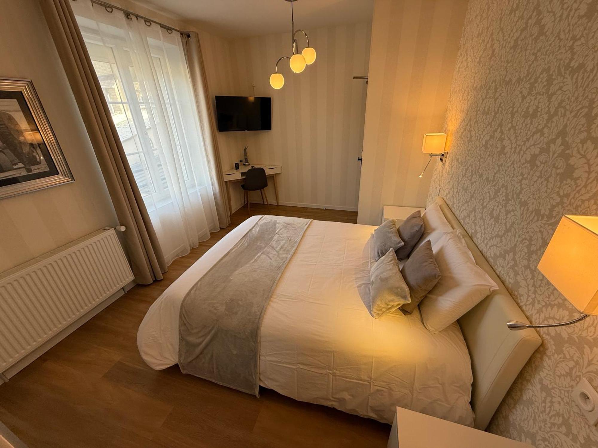 Oxxotel Valognes Buitenkant foto