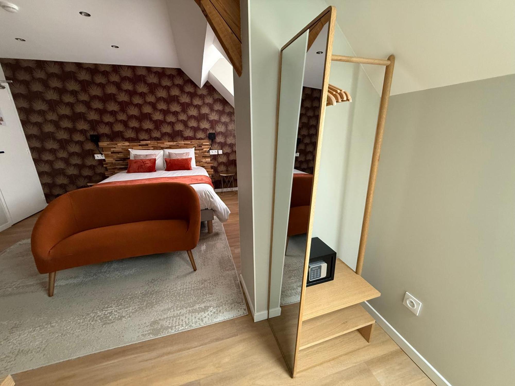 Oxxotel Valognes Buitenkant foto